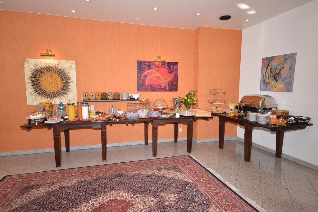Alpha Hotel Garni Dietzenbach Bagian luar foto