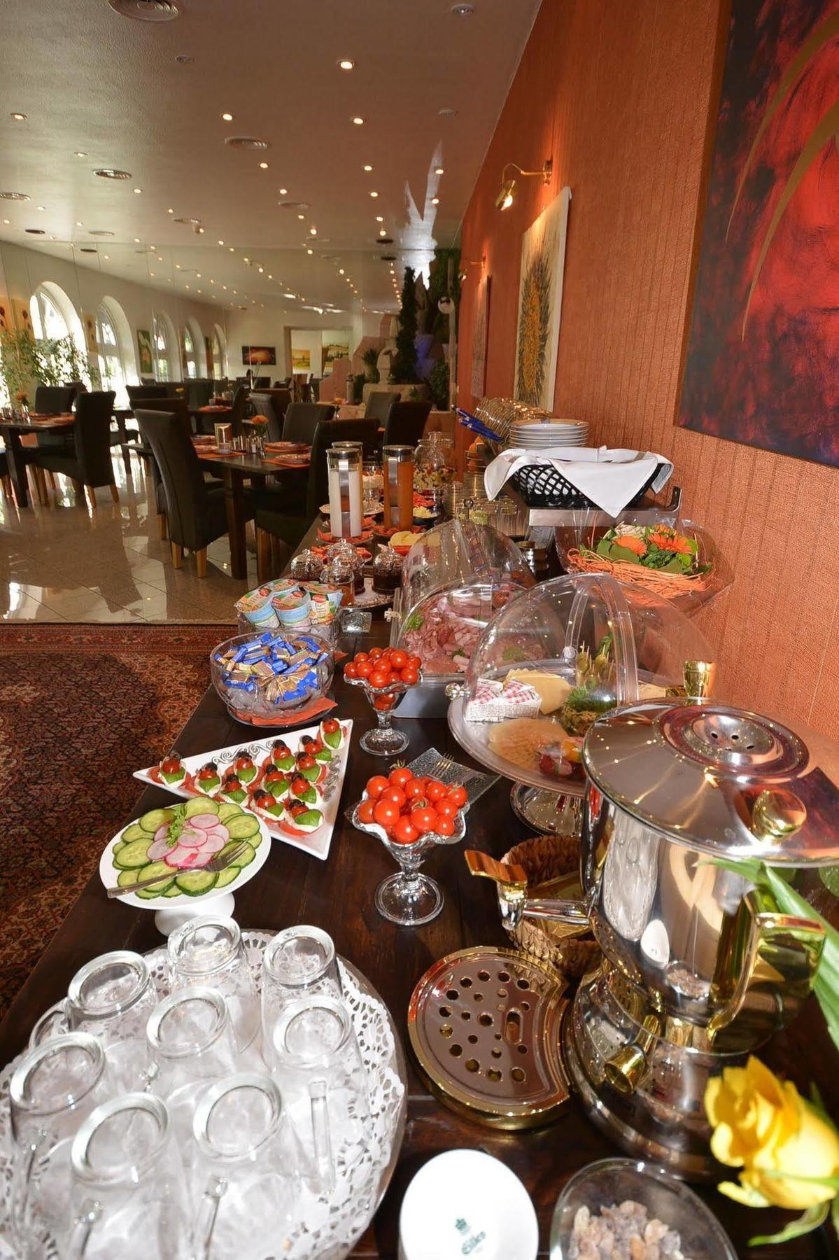 Alpha Hotel Garni Dietzenbach Bagian luar foto